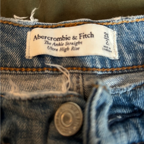 ABERCROMBIE Size 26 Jeans - Picture 4 of 4